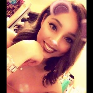 Meet your Posher, Jazmin